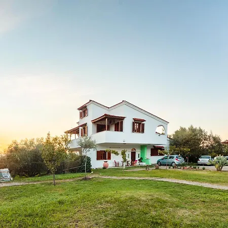 Unique Nearby Kalamata 别墅